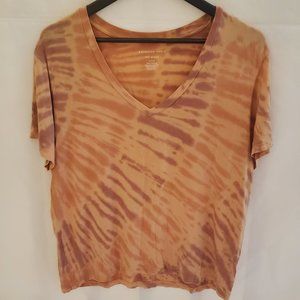 American Eagle Outfitters Soft and Sexy Purple/Pink Tie Dyed Design Tee Size S